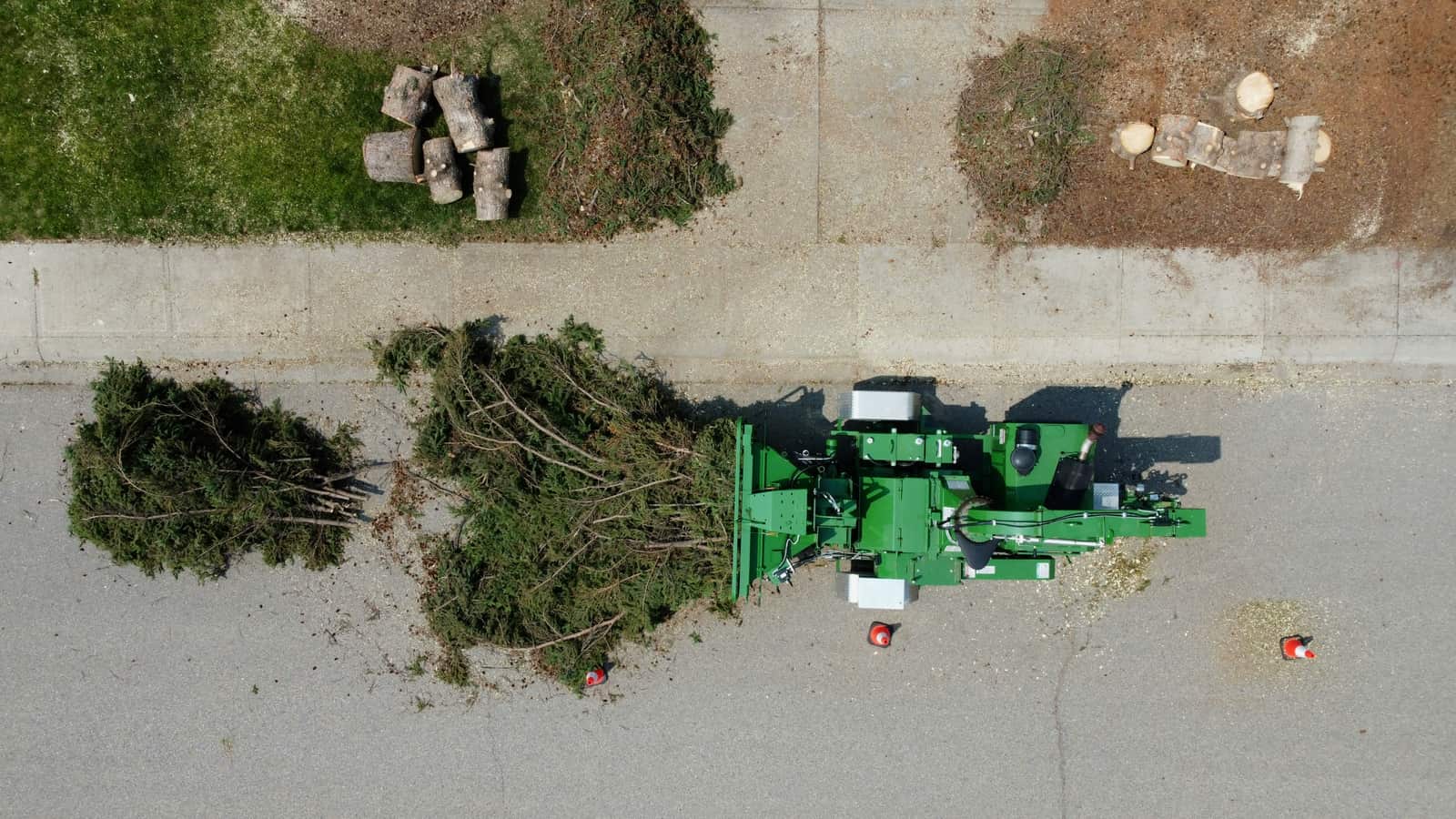 Underbrush clearing and land clearing